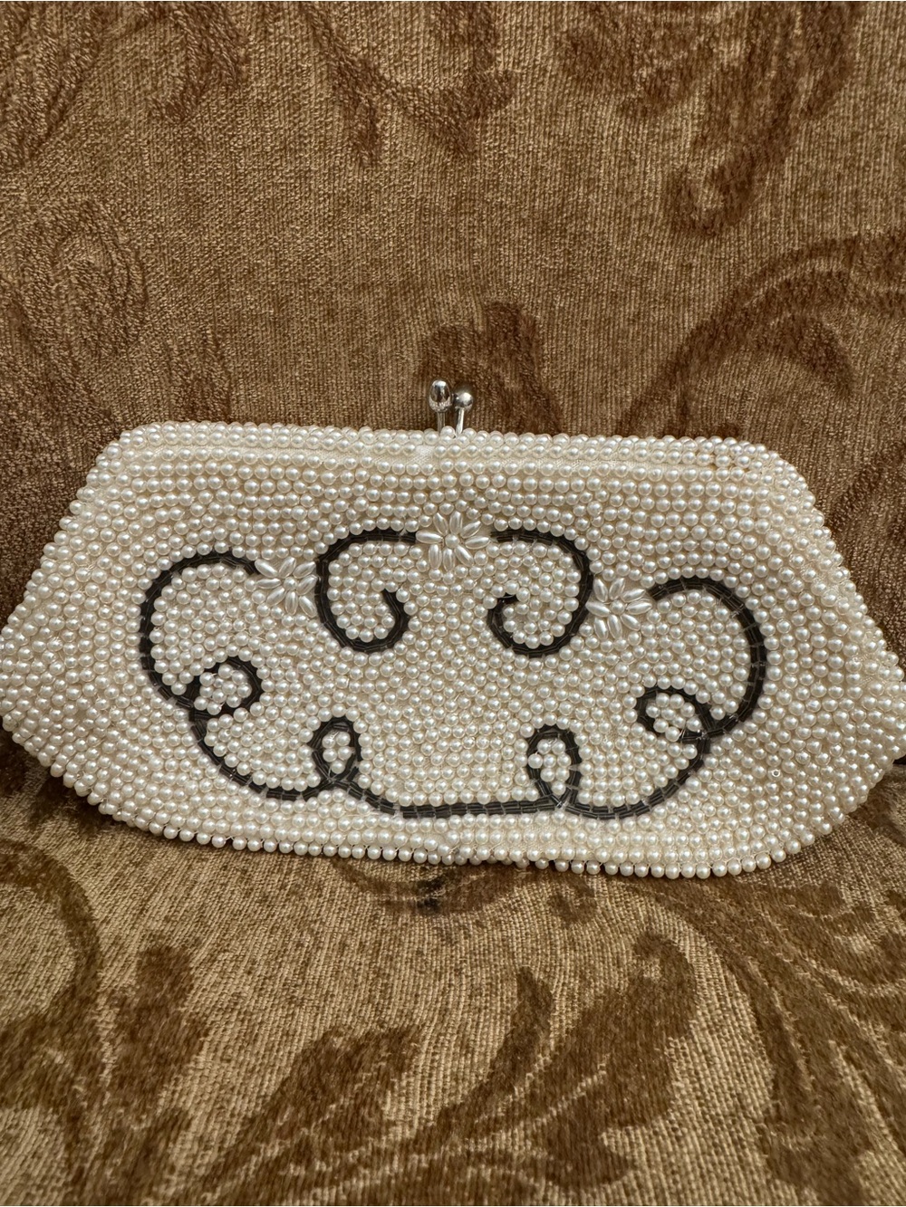 Vintage Pearl Beaded Evening Clutch - White color - Picture 3 of 9